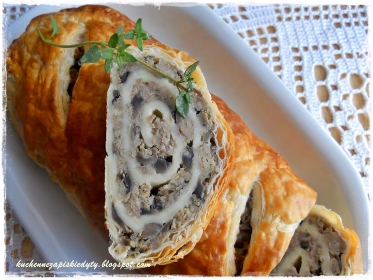 Francuska rolada z pieczarkami