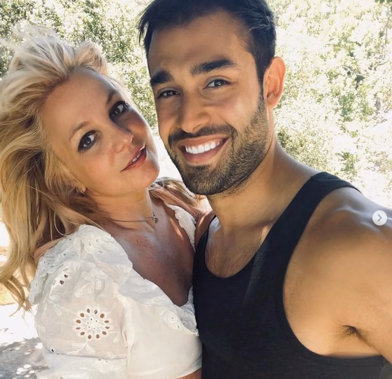Britney Spears wzięła ślub! Przed ceremonią wybuchła afera.