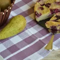 Ciasto jaglane z borówkami, bananem i gruszkami