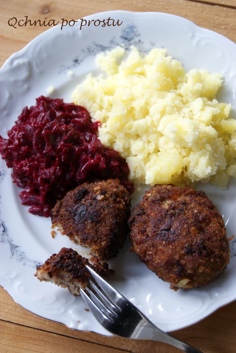 Kotlety mielone z indyka z suszonymi pomidorami