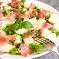 Sałatka z melonem i szynką parmeńską