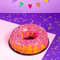 Giant Donut Cake - tort w kształcie wielkiego pączka