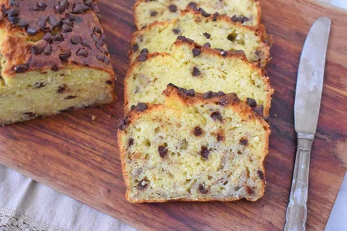 Chlebek bananowy z kokosem i czekoladą