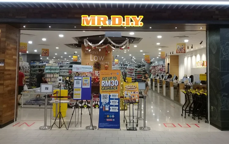Zdjęcie Malezyjka sieć sklepów wkracza na Polski rynek! Niebawem otwarcie pierwszego sklepu Mr. DIY! #1