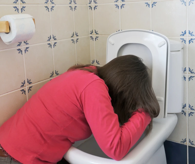 Jak rozpoznać zatrucie alkoholem? Objawy i rodzaje zatrucia alkoholowego.