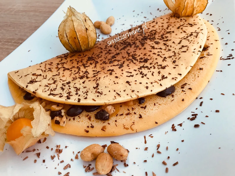 Omlet orzechowy z gorzką czekoladą