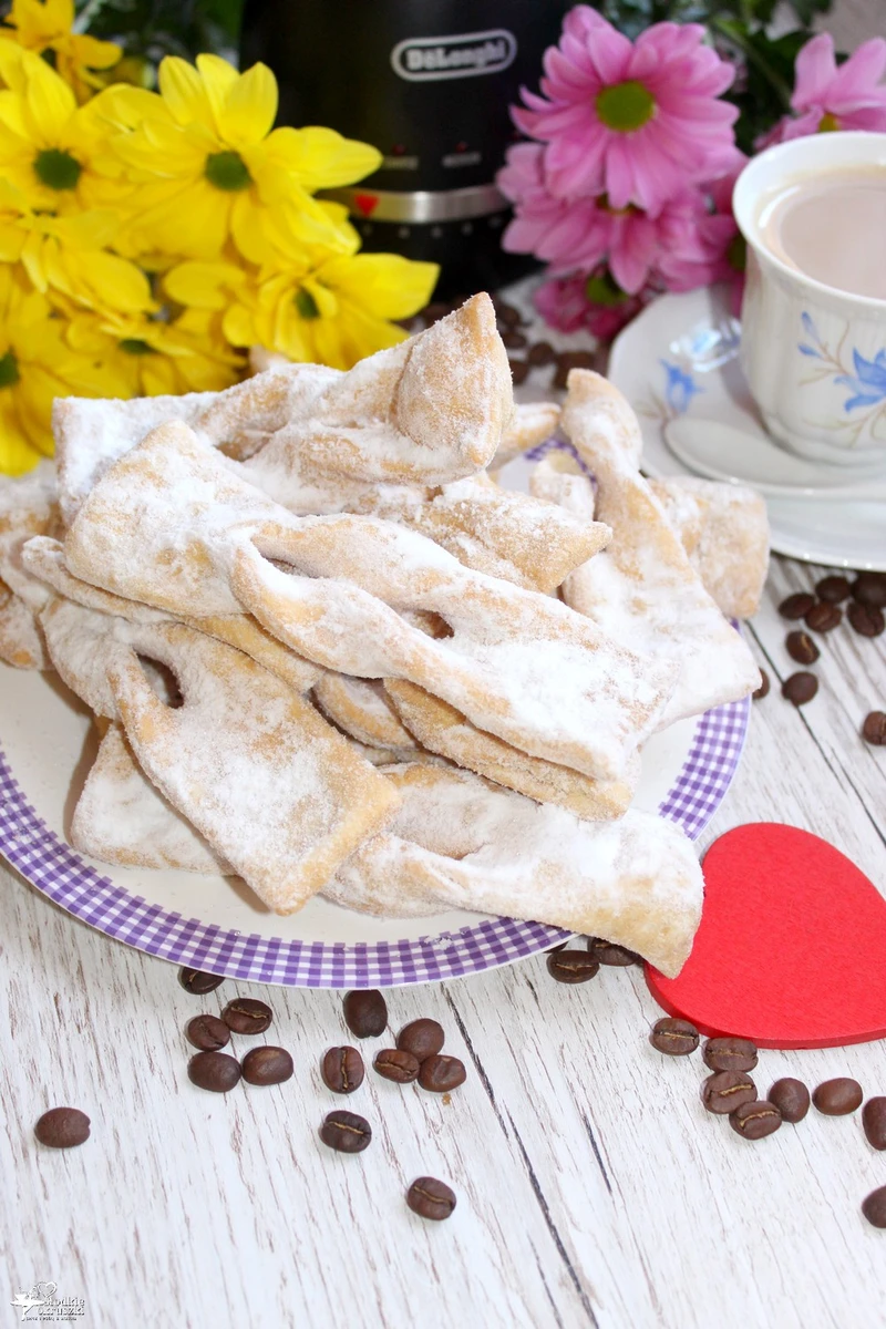Faworki pieczone – chrust z piekarnika