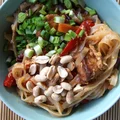 Prosty domowy Pad Thai z tofu