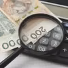 Ile i za co można potrącić pracownikowi z jego pensji?