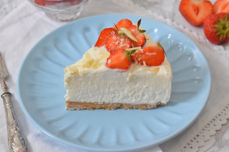Cheesecake z białą czekoladą bez pieczenia