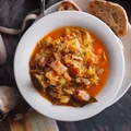 Bigos z młodej kapusty