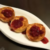 Camembert w panierce z żurawiną
