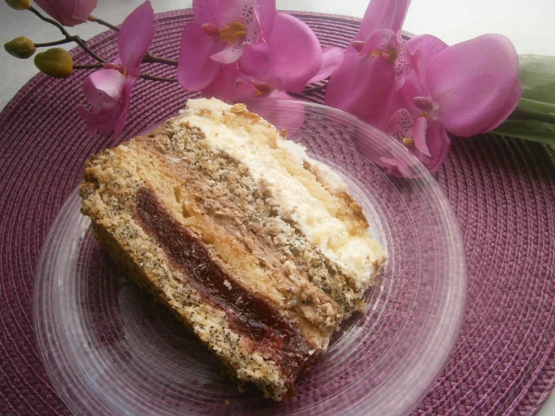 Tort z kremem mascarpone