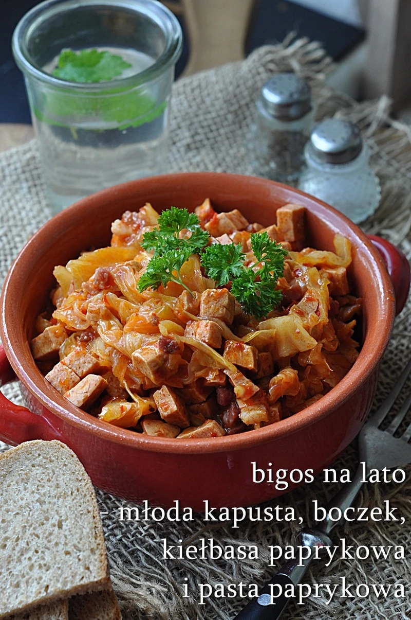 Bigos z młodej kapusty z 4 składników