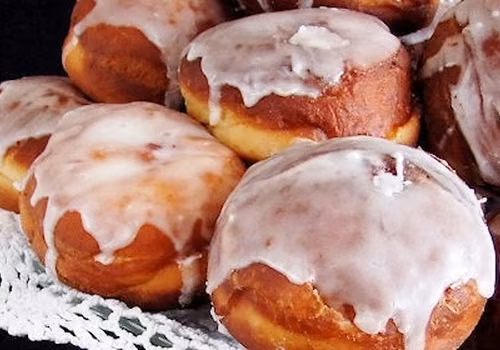 pyszne pączki w/g przepisu M. Kuronia...