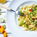 Tagliatelle z chilli, czosnkiem i bobem