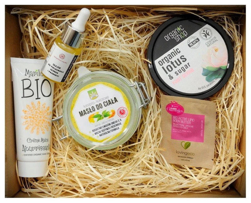 Recenzujemy box kosmetyczny Naturalnie z pudełka