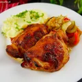 Udka pieczone w ketchupie i miodzie – prosty przepis na smaczny obiad