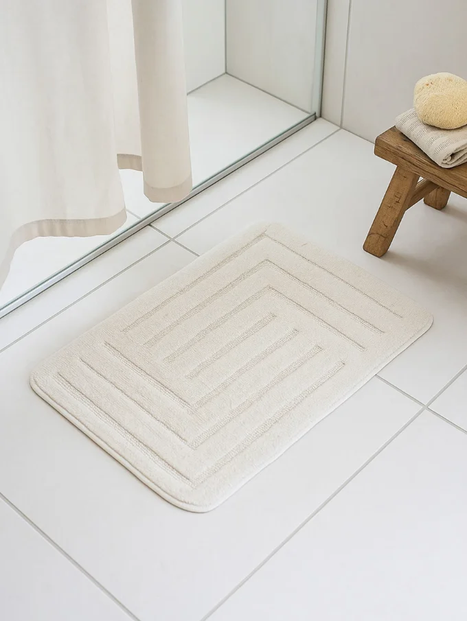 Zdjęcie Ciepło pod stopami i zero poślizgów! Ta stylowa mata z Sinsay odmieni Twoją łazienkę #4