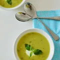 Krem z cukinii, ogórka kiszonego i....