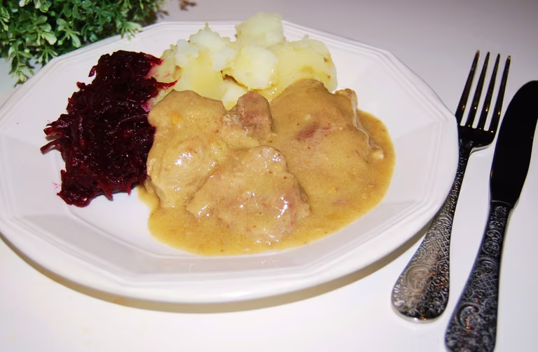 Łopatka  w sosie musztardowym