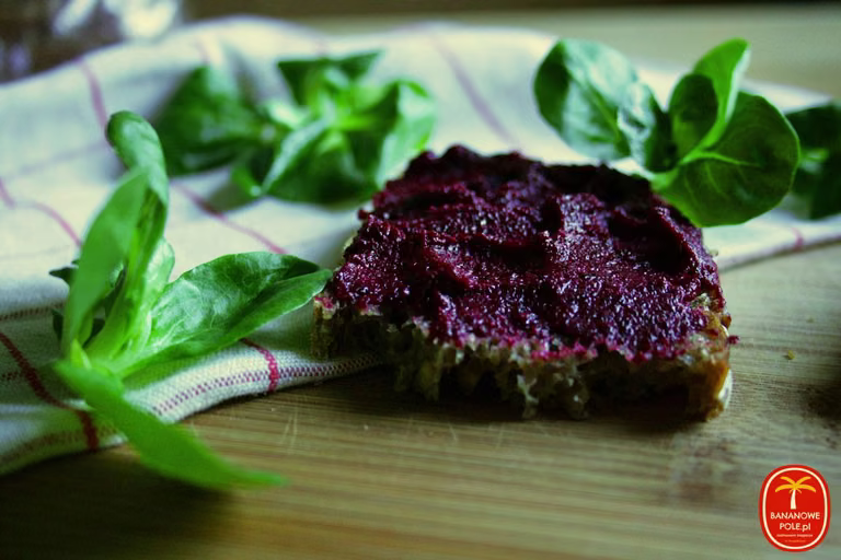 PESTO Z BURAKÓW
