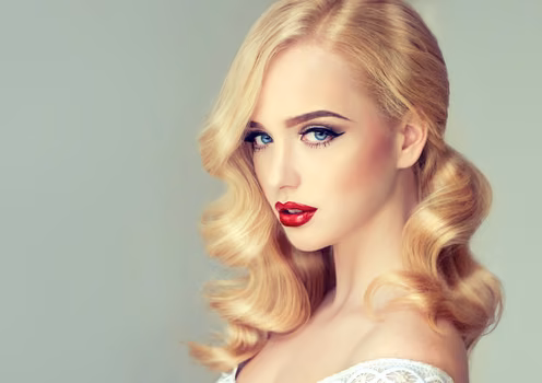 Komu pasuje blond? Zobacz najmodniejsze odcienie sezonu!