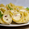 Muszle makaronowe nadziewane z szynką