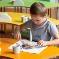 Darmowy posiłek dla każdego dziecka w szkole?! Nowy projekt ustawy obejmuje wszystkich uczniów bez względu na dochody