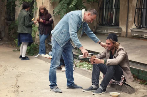 Dzień Ludzi Bezdomnych: Jak Możemy Pomóc?