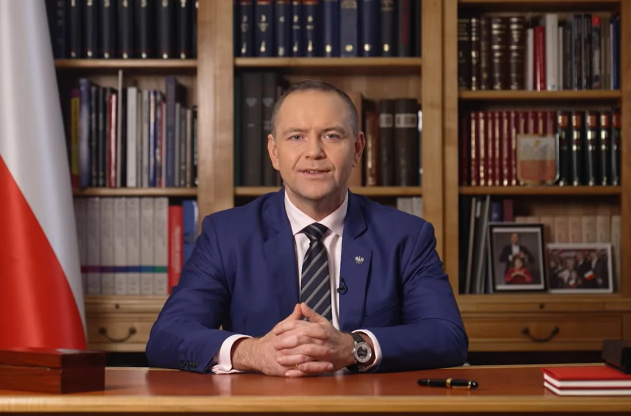 Prezydent zawetował dwie ustawy. Jest też zapowiedź referendum!