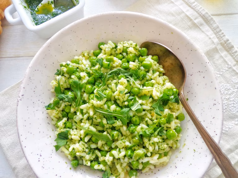 Risotto z groszkiem i pesto z rukoli