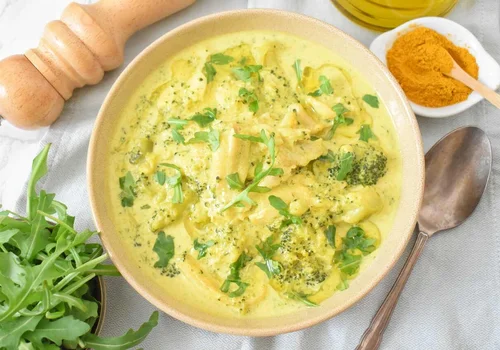 Rybne curry z brokułami