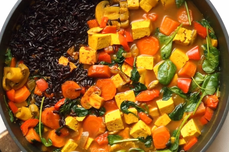 tofu z warzywami w curry