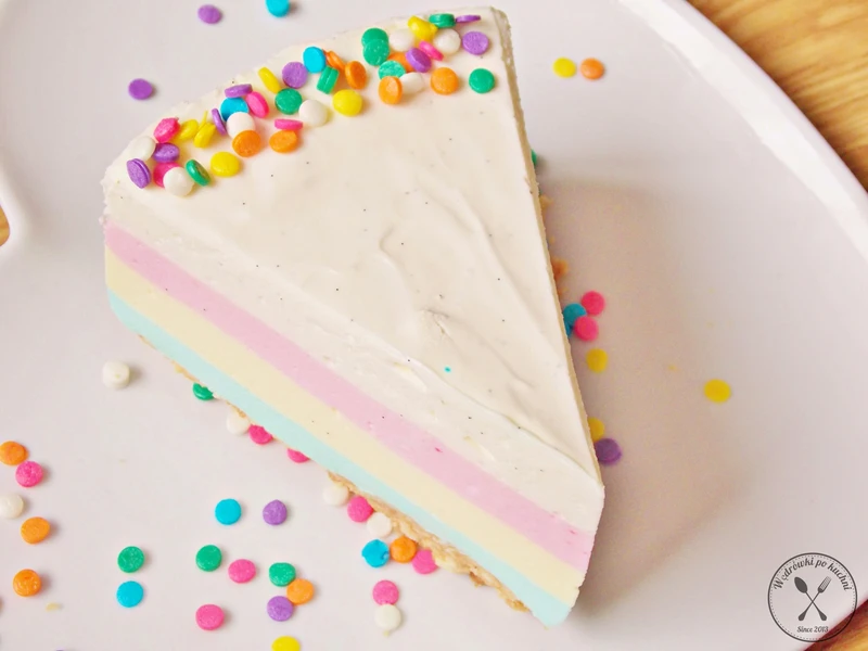 Pastelowy sernik na zimno