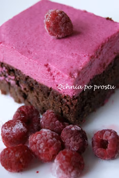 Buraczane brownie z musem malinowo - buraczanym
