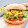 Hamburger wołowo-wieprzowy z salsą mango