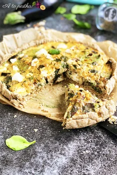 Fit tarta ze szpinakiem, cukinią, bakłażanem i fetą