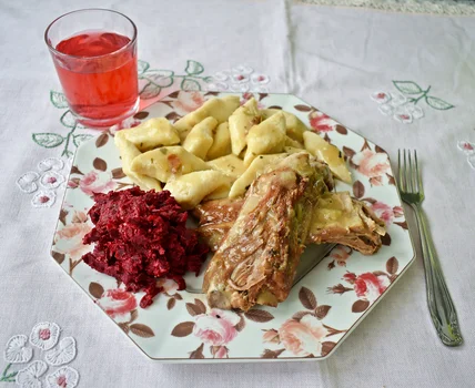 Żeberka w sosie własnym