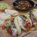 Bułeczki bao z kurczakiem i warzywami