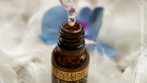 Eveline Cosmetics - jak działa serum 8w1?