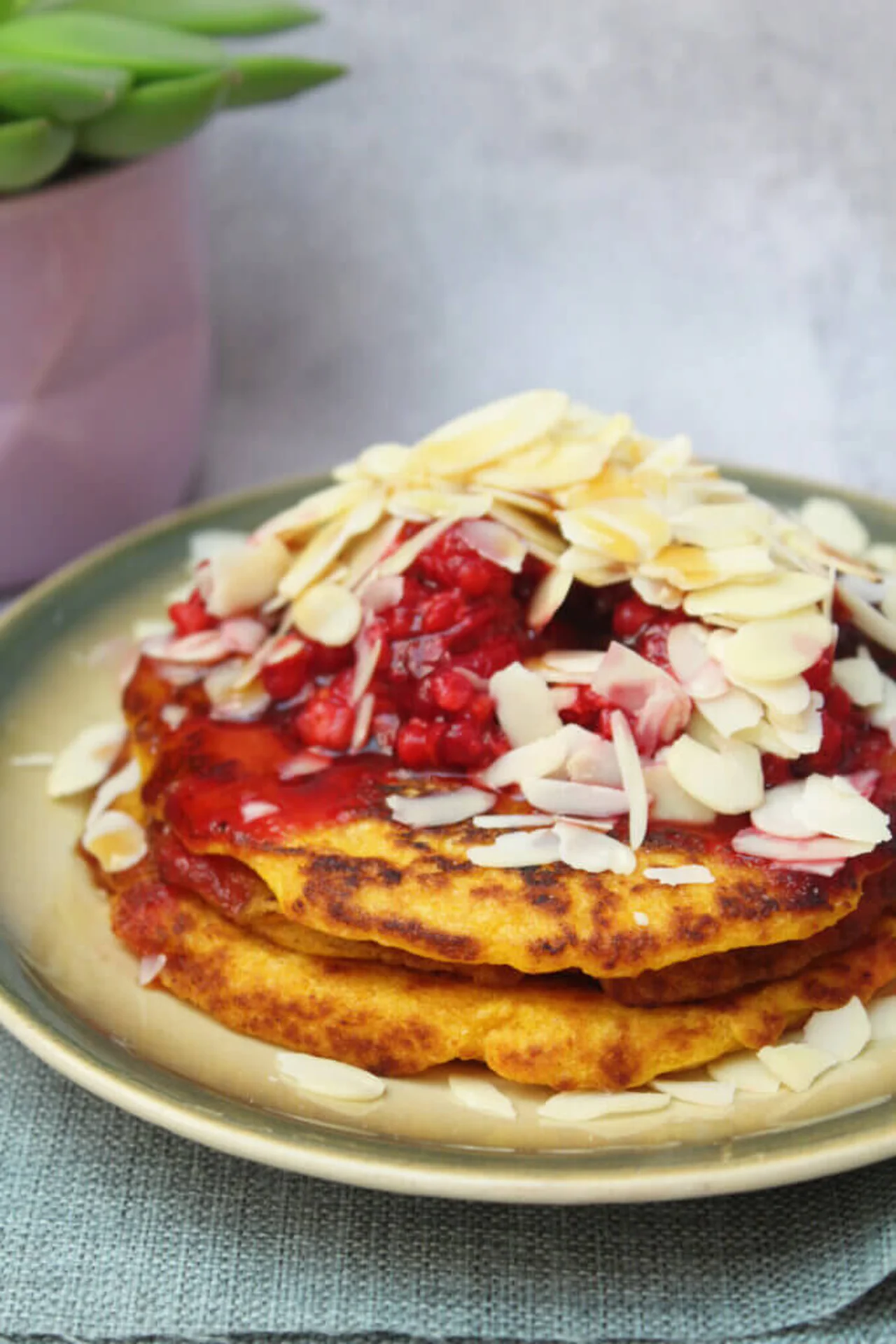 Wegańskie pancakes - przepis z batatami