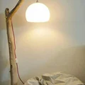 Lampa z gałęzi