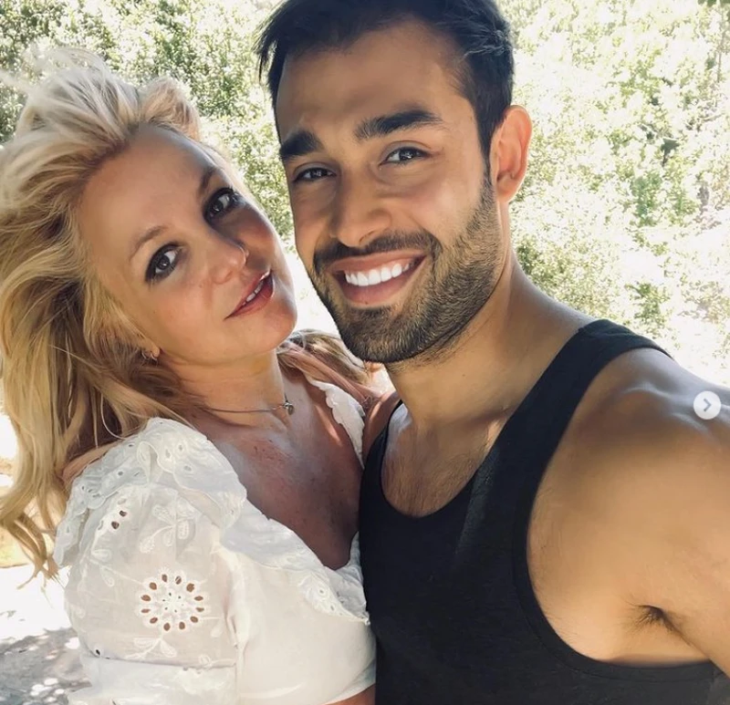 Britney Spears wzięła ślub! Przed ceremonią wybuchła afera.