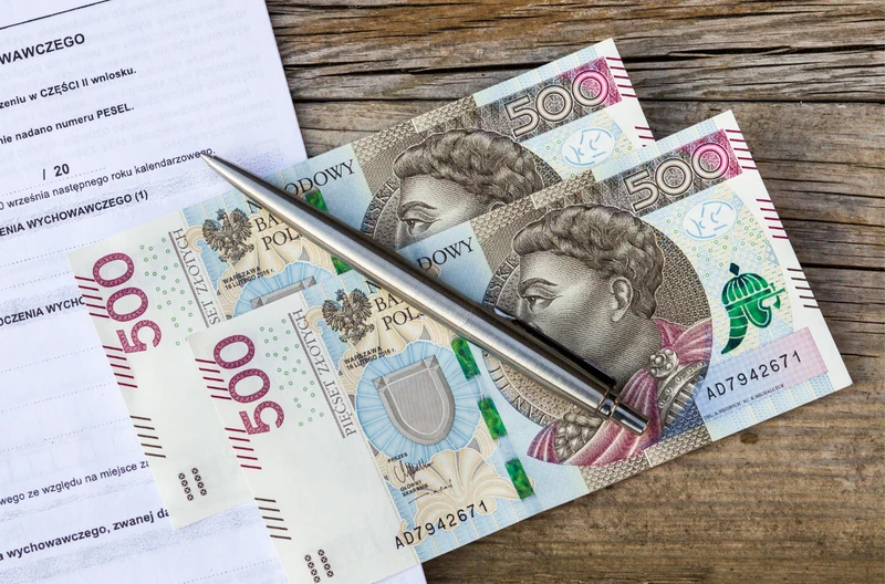 500 plus z nowym progiem dochodowym! Niektórzy otrzymają niższe kwoty!
