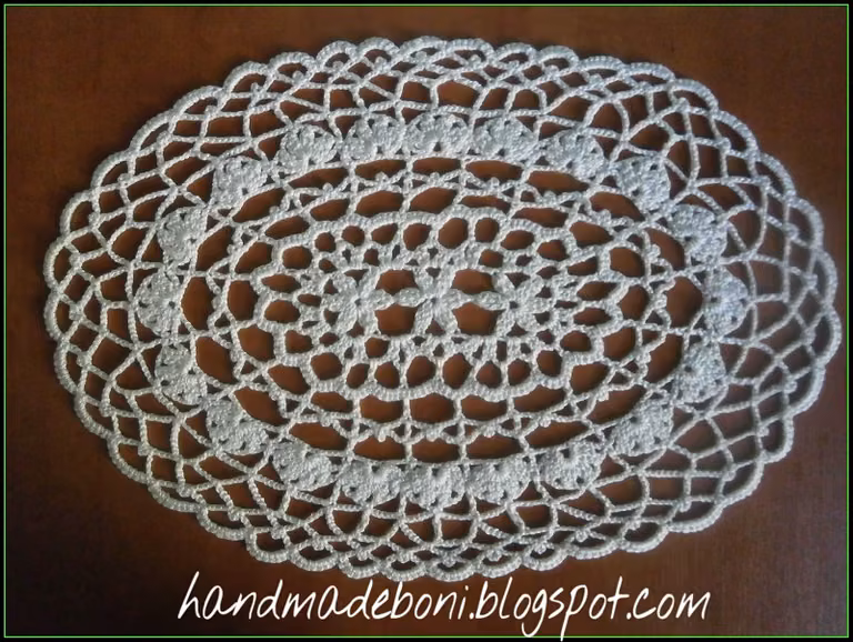 Owalna serwetka 35/24 cm. Tutorial.