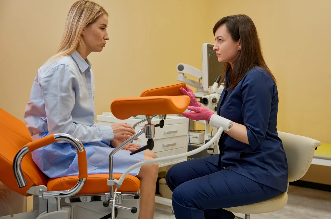 Nowe bezpłatne badania bez skierowania! NFZ przypomina o ważnych zmianach dla milionów kobiet w Polsce