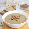 Krem pieczarkowy z pesto słonecznikowym