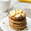 RAZOWE PANCAKES Z BANANAMI