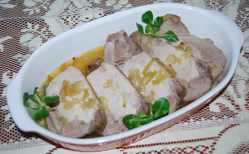 Schab z cebulą